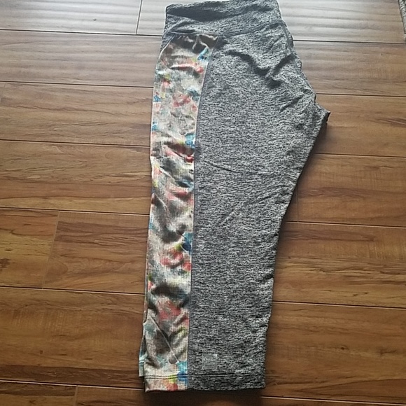 LuLaRoe Pants - Lularoe Jade capri